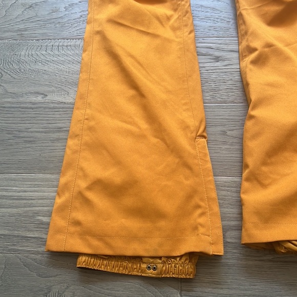 🔥Burton🔥 | Mustard yellow bell bottom snowboarding ski winter pants - Picture 3 of 16